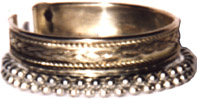 (c) Bracelet / Capsule Inc.